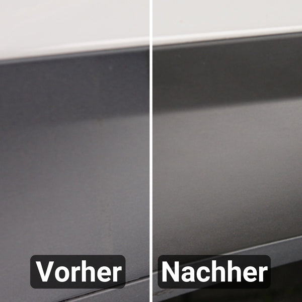 Im Vergleich einer grauen Fläche ist links ein „Vorher“-Bild mit sichtbarem Schmutz und rechts ein „Nachher“-Bild einer sauberen Fläche zu sehen, dank ATG® Kunststoff-Pflegelotion Schwarz der ATG GmbH & Co. KG.